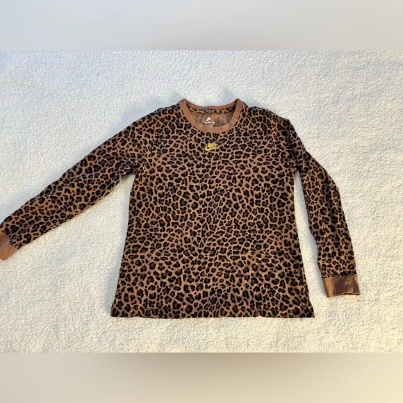 Women’s Nike cheetah print long sleeve T-shirt, size large